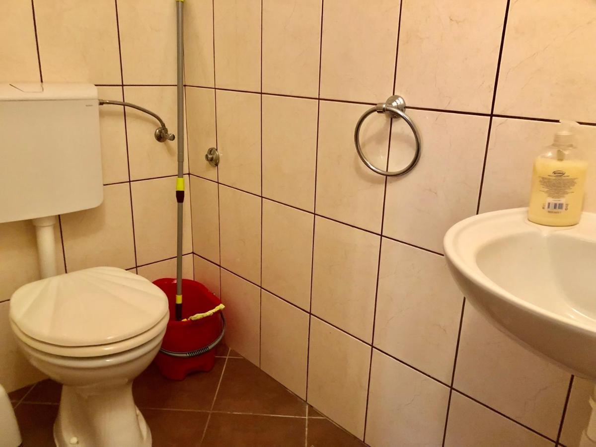 Apartments Pine & Oak With Shared Seasonal Hot Tub Privlaka  Εξωτερικό φωτογραφία