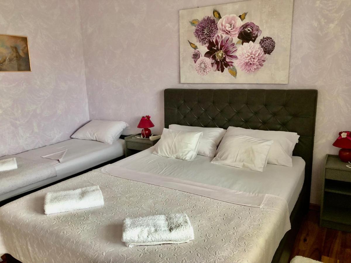 Apartments Pine & Oak With Shared Seasonal Hot Tub Privlaka  Εξωτερικό φωτογραφία