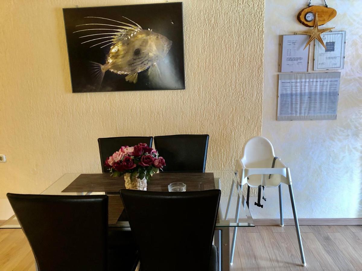 Apartments Pine & Oak With Shared Seasonal Hot Tub Privlaka  Εξωτερικό φωτογραφία