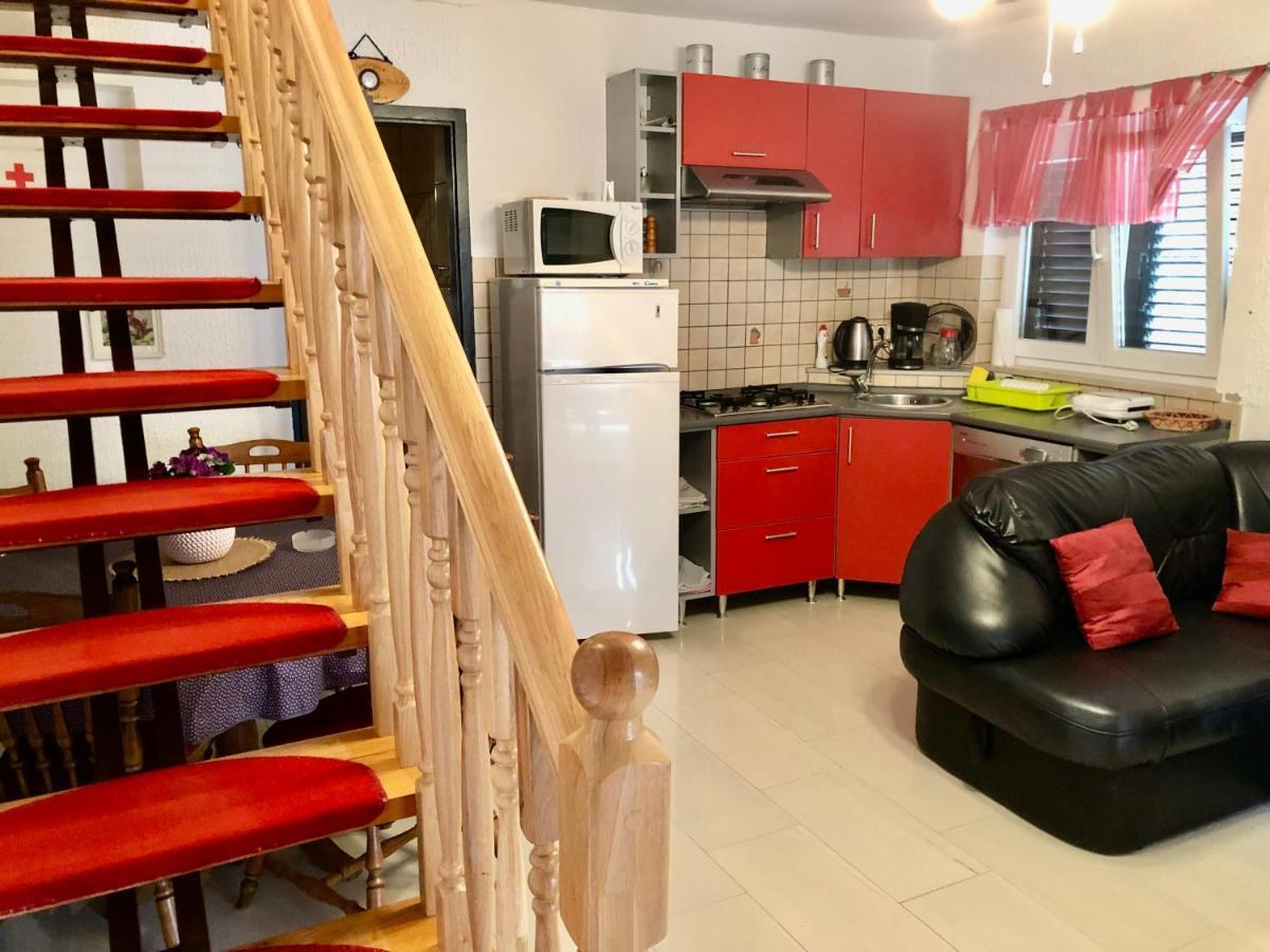 Apartments Pine & Oak With Shared Seasonal Hot Tub Privlaka  Εξωτερικό φωτογραφία