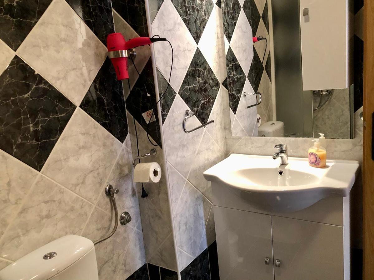 Apartments Pine & Oak With Shared Seasonal Hot Tub Privlaka  Εξωτερικό φωτογραφία
